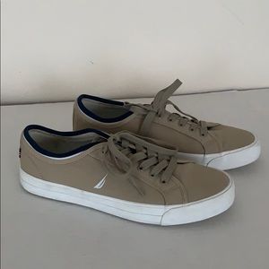 💥Nautica Sneakers- Size 9.5💥
